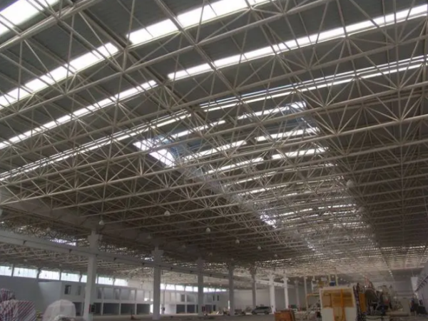 仪征网架工程施工中需要注意哪些事项？